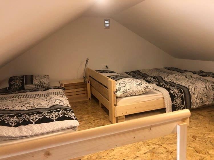 Holiday House Zlacka Gorca Pristava pri Mestinju Luaran gambar